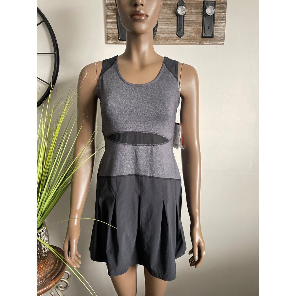 NWT ATHLETA Womens  Athletic Dress With  Pleated Skirt Design Size XS